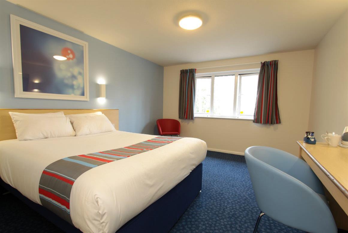 Travelodge Bath Waterside Exterior photo